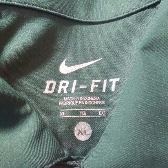 Nike Dri-FIT shirt. - Picture 8 of 8